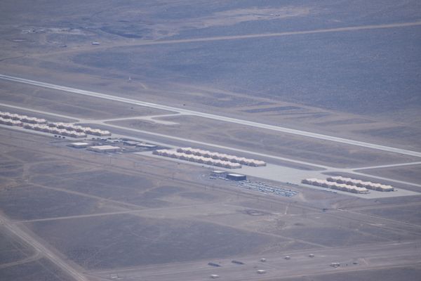 Photos: US Pilot Snaps New Images of Secretive Area 51, Tonopah Test Range Sites - Sputnik International