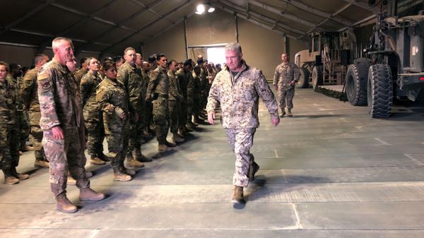 Marine Gen. Frank McKenzie, the top U.S. commander for the Middle East, meets with troops at Prince Sultan Air Base in Saudi Arabia, Wednesday, Jan. 29, 2019 Marine Gen. Frank McKenzie, the top U.S. commander for the Middle East, meets with troops at Prince Sultan Air Base in Saudi Arabia, Wednesday, Jan. 29, 2019 - Sputnik International