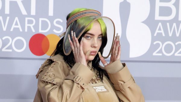 Billie Eilish poses for photographers upon arrival at Brit Awards 2020 in London, Tuesday, Feb. 18, 2020 - Sputnik International