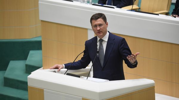 Russian Energy Minister Alexander Novak speaks during the meeting of the Federation Council of Russia, 11 March 2020 - Sputnik International