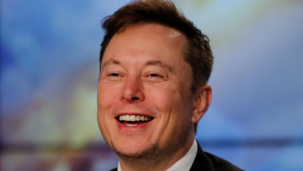 SpaceX founder and chief engineer Elon Musk speaks at a post-launch news conference to discuss the SpaceX Crew Dragon astronaut capsule in-flight abort test at the Kennedy Space Center in Cape Canaveral, Florida, U.S. January 19, 2020 - Sputnik International