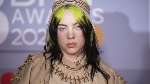 Billie Eilish poses for photographers upon arrival at Brit Awards 2020 in London, Tuesday, Feb. 18, 2020. - Sputnik International