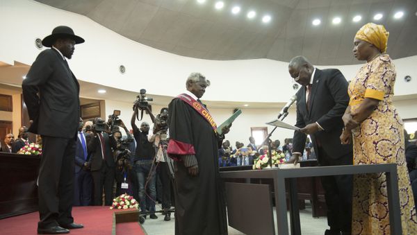 The president of South Sudan, Salva Kiir Mayardit, left, swears in Dr. Riek Machar as the first Vice President of South Sudan, in Juba, South Sudan Saturday, Feb. 22, 2020 The president of South Sudan, Salva Kiir Mayardit, left, swears in Dr. Riek Machar as the first Vice President of South Sudan, in Juba, South Sudan Saturday, Feb. 22, 2020 - Sputnik International