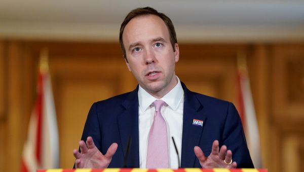 Britain's Health Secretary Matt Hancock holds the Covid-19 Digital Press Conference with Deputy Chief Medical Officer, Jonathan Van Tam and Chief Nurse, Ruth May in 10 Downing Street, London, Britain April 10, 2020. - Sputnik International