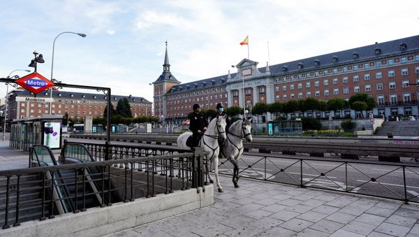 Police officers patrol on horseback during the coronavirus disease (COVID-19) outbreak in Madrid, Spain April 13, 2020 Police officers patrol on horseback during the coronavirus disease (COVID-19) outbreak in Madrid, Spain April 13, 2020 - Sputnik International