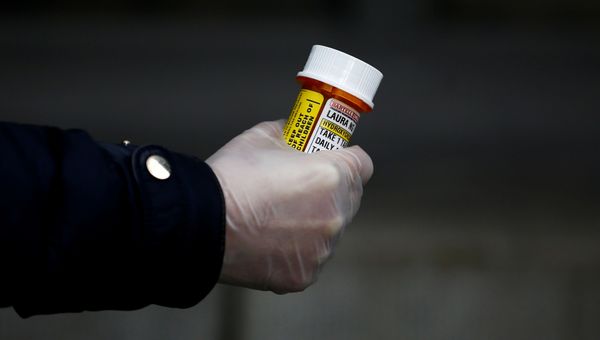  Laura Ng, who has lupus and had to recently call at least five pharmacies before she could find a place to fill her hydroxychloroquine prescription, is photographed in Seattle, Washington, U.S. March 31, 2020. Ng said she is worried about the supply due to interest in the drug as a treatment for coronavirus disease (COVID-19). REUTERS/Lindsey Wasson DOWNLOAD PICTURE Date: 01/04/2020 01:12 Dimensions: 3143 x 2085 Size: 1.3MB Edit Status: new Category: A Topic Codes: POL HEA MEDST US Fixture Identifier: RC2HVF9EREKX Byline: LINDSEY WASSON City: SEATTLE Country Name: UNITED STATES Country Code: USA OTR: PPP-SEA113 Source: REUTERS Caption Writer: CLH/LW/DH Source News Feeds: Reuters News Picture Service - RNPS USN: RC2HVF9EREKX - Sputnik International