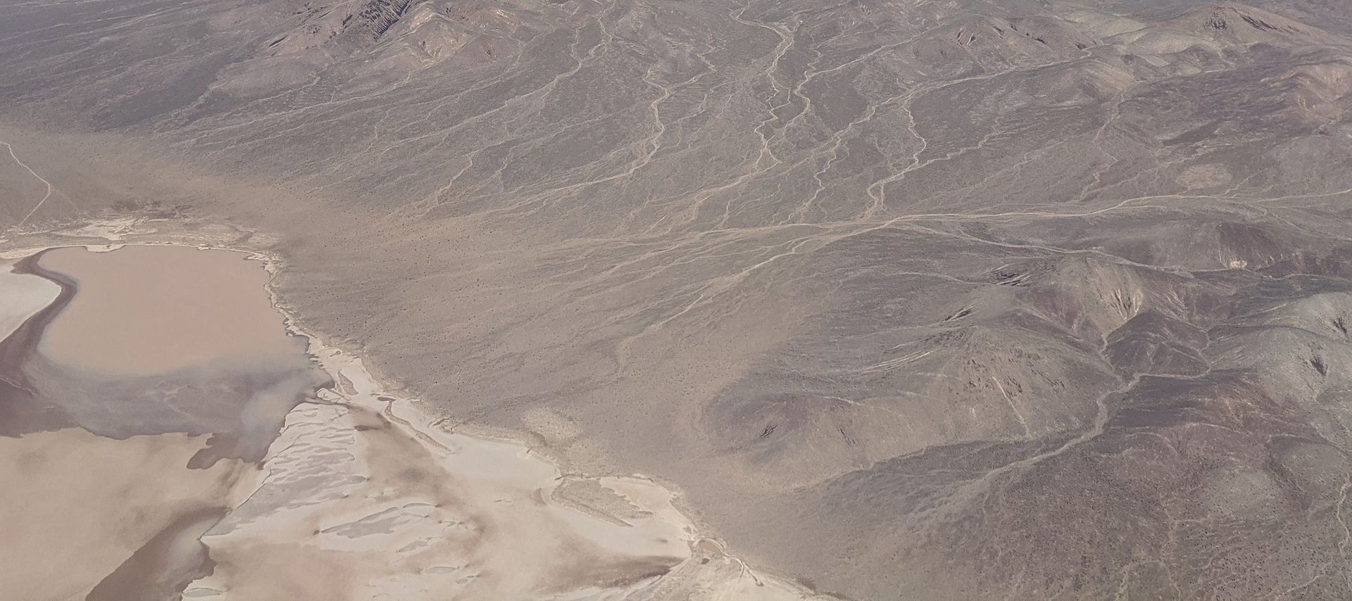 US Gov't Has Proof of UFOs Breaking Sound Barrier Without Sonic Boom, Ex-Intel Chief Says US Gov't Has Proof of UFOs Breaking Sound Barrier Without Sonic Boom, Ex-Intel Chief Says - Sputnik International, 1920, 24.03.2021
