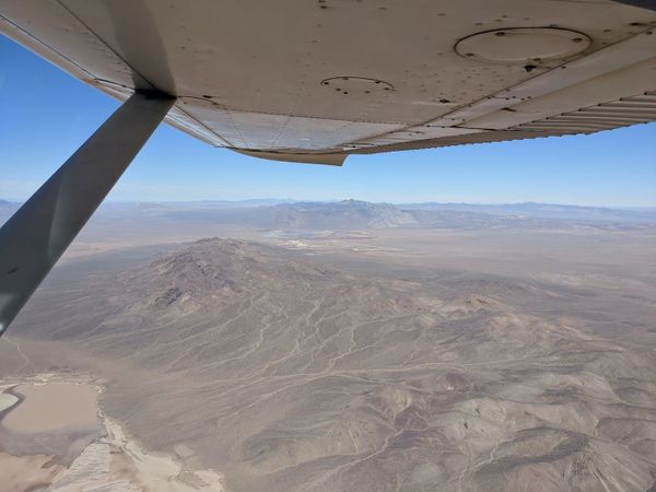 Photos: Pilot Releases New Images of Rumoured US Flying Saucer Research Site Near Area 51 - Sputnik International