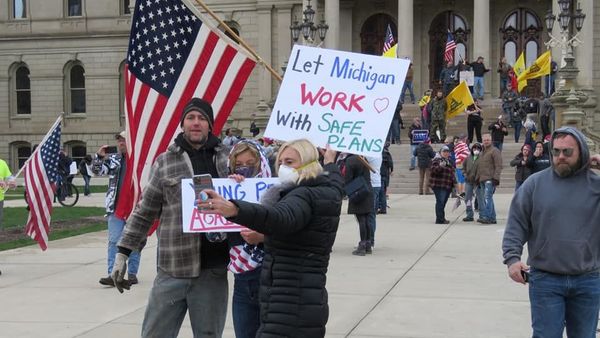 Michigan citizens protest Coronavirus restrictions on 15 April 2020 - Sputnik International