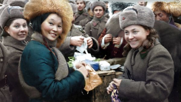 A Look Back in Colour: Archived Soviet Pictures of Great Patriotic War Revisited - Sputnik International