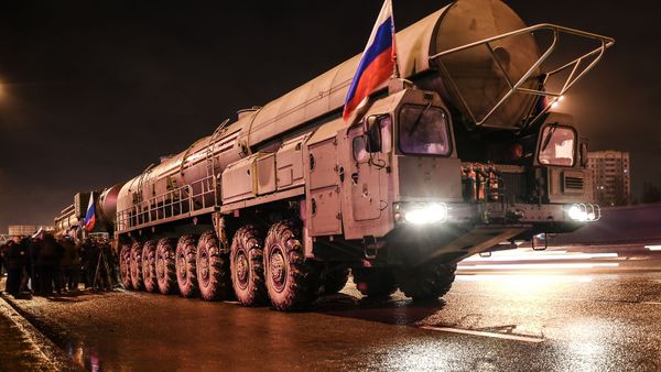  Moving Yars missile systems to Moscow - Sputnik International