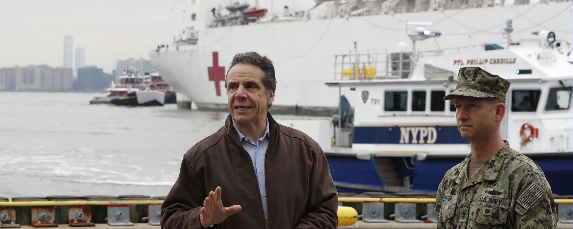 Andrew Cuomo at New York harbour - Sputnik International, 1920, 07.03.2021
