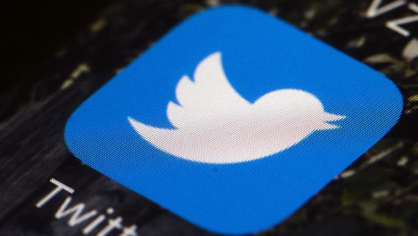 Twitter app icon on a mobile phone - Sputnik International