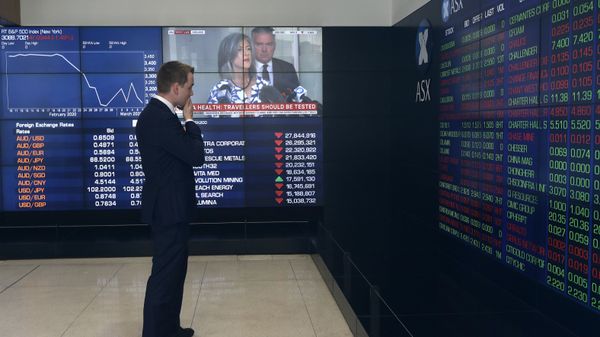 A man stands in the viewing gallery at the Australian Stock Exchange in Sydney, Monday, March 9, 2020 - Sputnik International