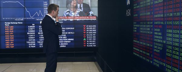 A man stands in the viewing gallery at the Australian Stock Exchange in Sydney, Monday, March 9, 2020 - Sputnik International