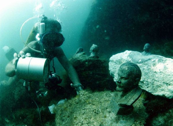 From the Arctic to Antarctica: Lenin Monuments Around the World - Sputnik International