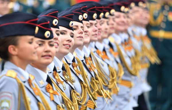 Beauties in Uniform: Stunning Russian Servicewomen During Victory Day Rehearsals Beauties in Uniform: Stunning Russian Servicewomen During Victory Day Rehearsals - Sputnik International