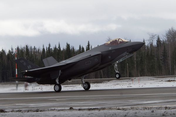 Why Pentagon is Beefing Up Its Alaska Presence ‘Literally in Sight’ of Russian Border Why Pentagon is Beefing Up Its Alaska Presence ‘Literally in Sight’ of Russian Border - Sputnik International