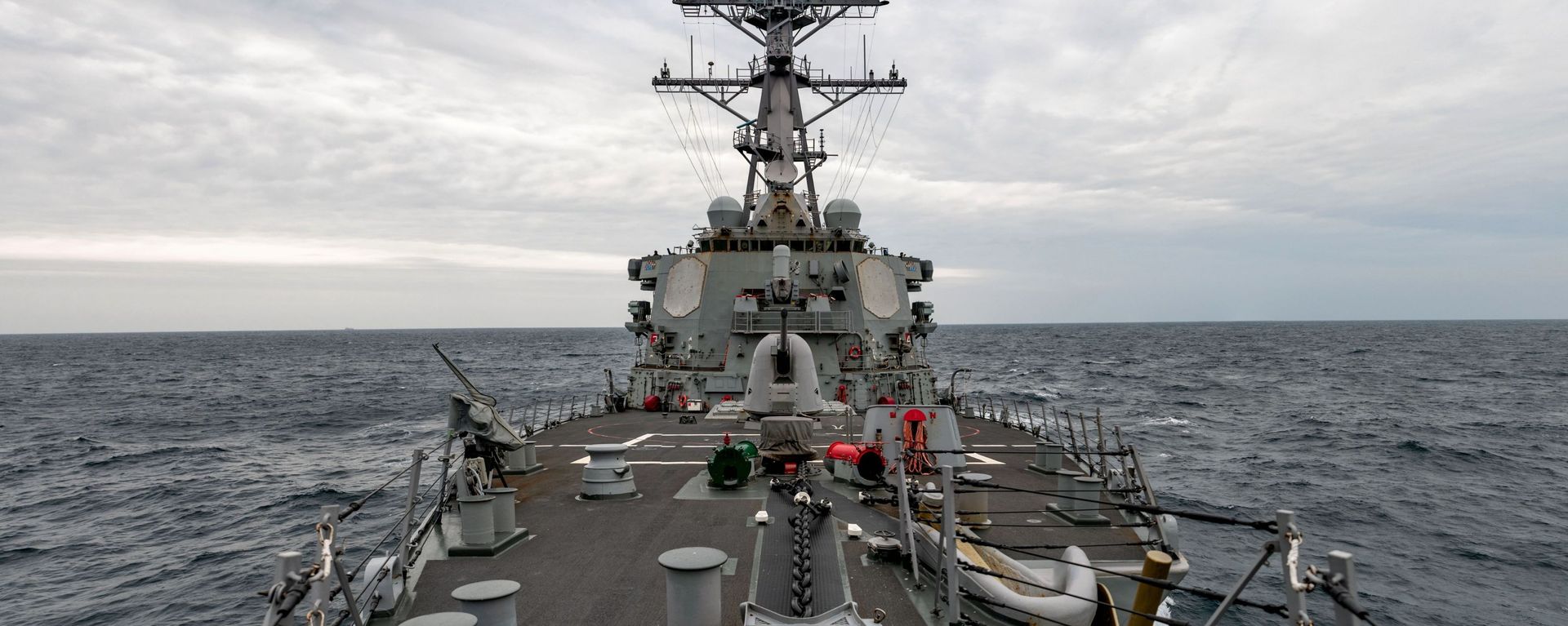USS Barry sails through Taiwan Strait on 23 April 2020 USS Barry sails through Taiwan Strait on 23 April 2020 - Sputnik International, 1920, 12.08.2022