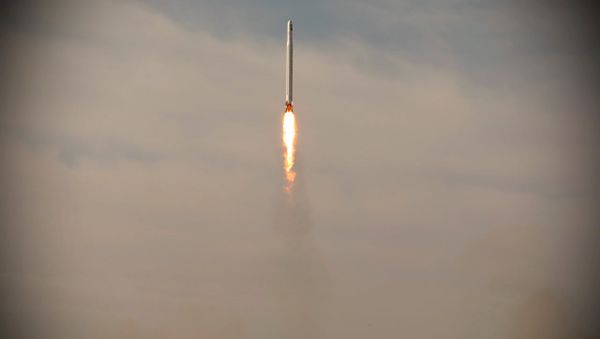 A first military satellite named Noor is launched into orbit by Iran's Revolutionary Guards Corps, in Semnan, Iran April 22, 2020 - Sputnik International