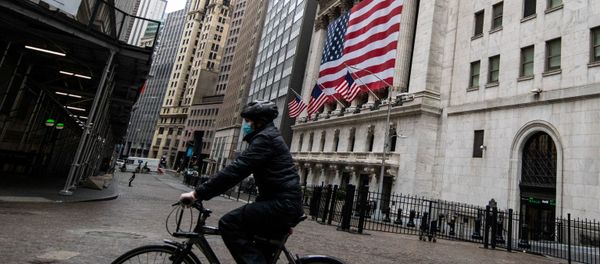 The New York Stock Exchange (NYSE) is seen in the financial district of lower Manhattan during the outbreak of the coronavirus disease (COVID-19) in New York City, U.S., April 26, 2020.  - Sputnik International