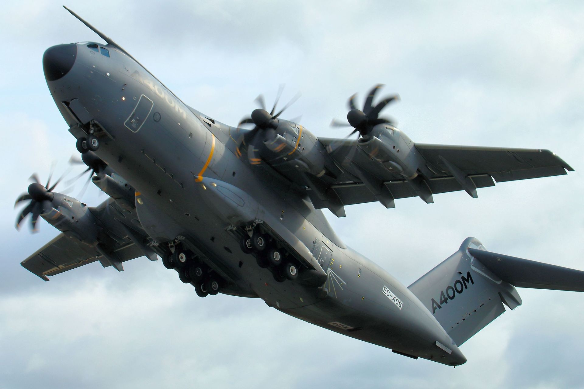 RAF Reportedly Set to Scrap Fleet of Hercules Transports Amid Sweeping Military Modernisation Drive - Sputnik International, 1920, 21.03.2021
