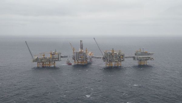 A general view of the Equinor's Johan Sverdrup oilfield platforms in the North Sea, Norway December 3, 2019 - Sputnik International