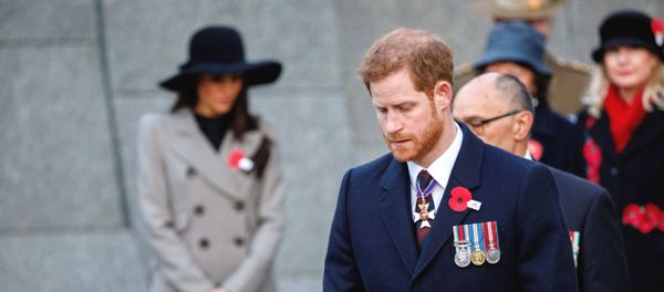 Britain's Prince Harry and his fiancee Meghan Markle, background attend an Anzac Day dawn service, at Hyde Park Corner in London, Wednesday, April 25, 2018 Britain's Prince Harry and his fiancee Meghan Markle, background attend an Anzac Day dawn service, at Hyde Park Corner in London, Wednesday, April 25, 2018 - Sputnik International