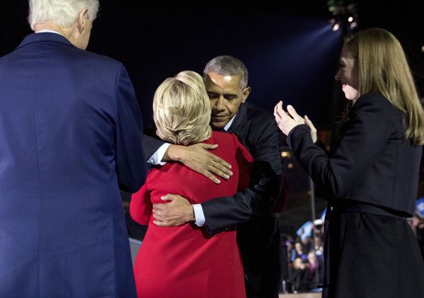 'Like a F***ing Vampire’: Barack Obama Shares Hillary Clinton Nickname From Democratic Primary Clash - Sputnik International