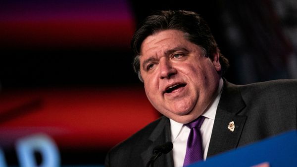 Illinois Governor J.B. Pritzker delivers remarks at the North America's Building Trades Unions (NABTU) 2019 legislative conference in Washington, U.S., April 9, 2019. - Sputnik International
