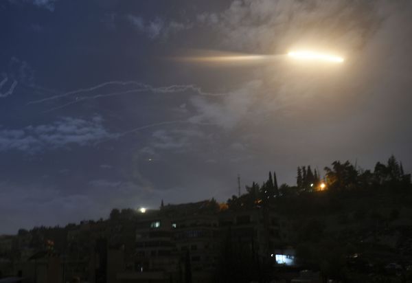 Russia, Iran, Turkey Issue Joint Statement on Syria Condemning Israeli Attacks, US Theft of Oil - Sputnik International