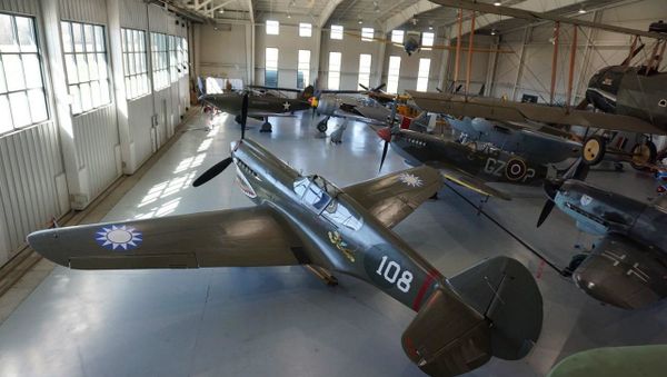 P-40 WWII fighter found in Russia and restored in the US to flyable condition - Sputnik International