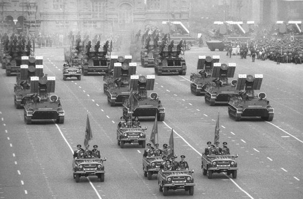 Protecting the Peace: Best Photos From WWII Victory Celebrations Through the Ages - Sputnik International