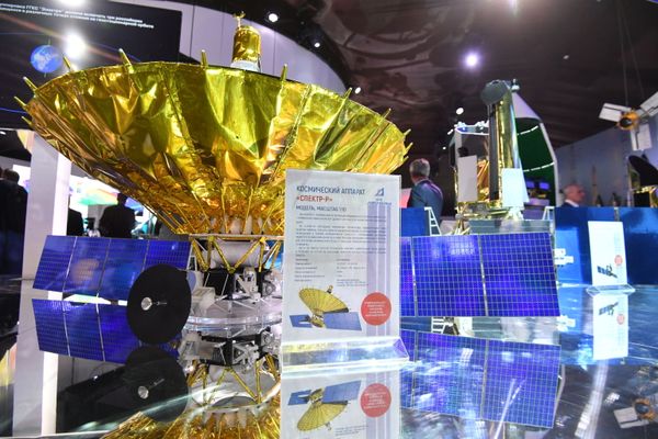 Russia Probes Explosion of One of Its Used Boosters in Orbit - Sputnik International