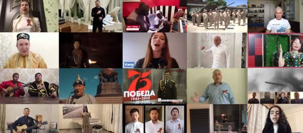 people sing song Victory Day - Sputnik International