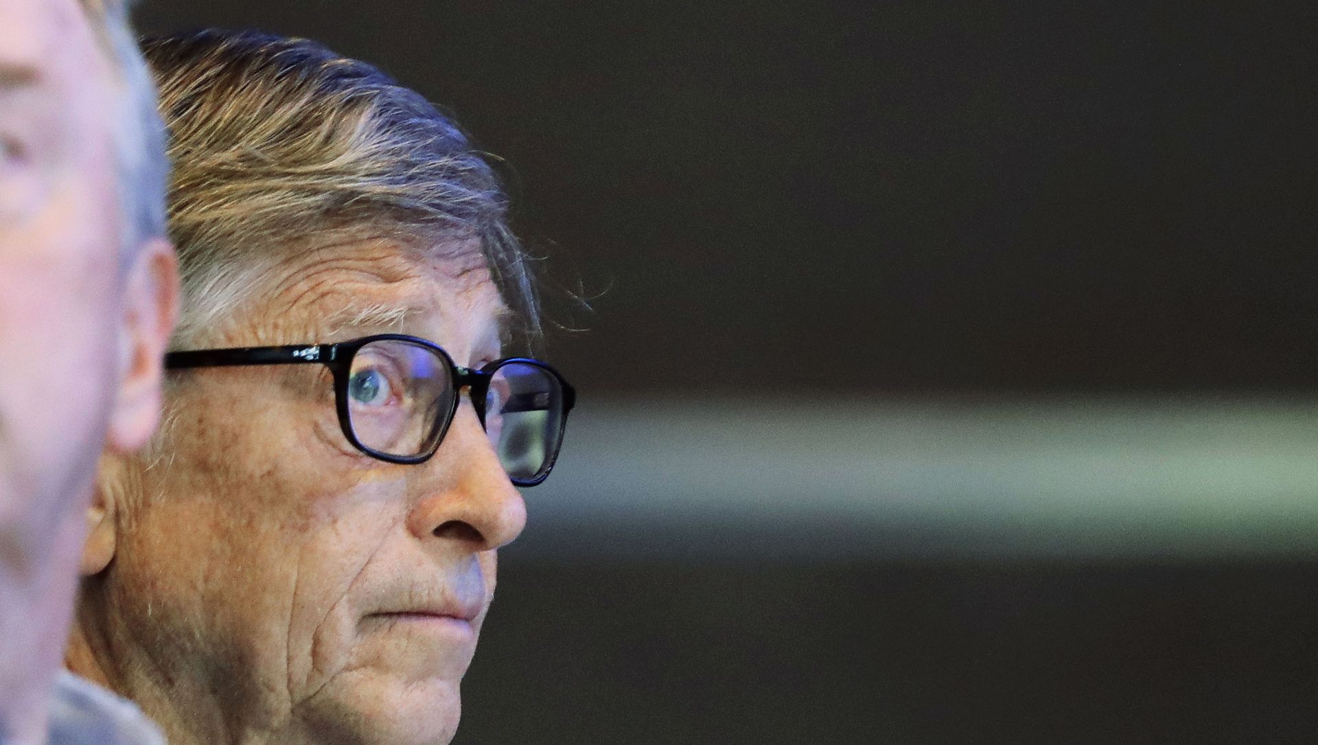 Microsoft founder Bill Gates listens to speakers as he attends the annual Microsoft Corp. shareholders meeting, Wednesday, Nov. 28, 2018, in Bellevue, Wash Microsoft founder Bill Gates listens to speakers as he attends the annual Microsoft Corp. shareholders meeting, Wednesday, Nov. 28, 2018, in Bellevue, Wash - Sputnik International, 1920, 05.03.2021