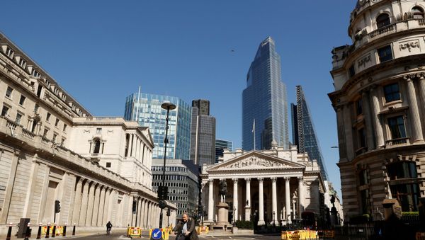A cyclist is seen near the Bank of England as the spread of the coronavirus disease (COVID-19) continues, London, Britain, April 14, 2020. A cyclist is seen near the Bank of England as the spread of the coronavirus disease (COVID-19) continues, London, Britain, April 14, 2020. - Sputnik International