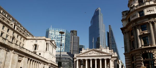 A cyclist is seen near the Bank of England as the spread of the coronavirus disease (COVID-19) continues, London, Britain, April 14, 2020. A cyclist is seen near the Bank of England as the spread of the coronavirus disease (COVID-19) continues, London, Britain, April 14, 2020. - Sputnik International