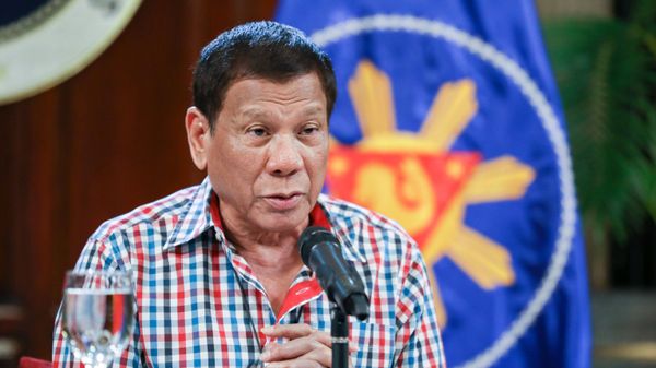 In this April 16, 2020, photo provided by the Malacanang Presidential Photographers Division, Philippine President Rodrigo Duterte speaks to the nation about the government's efforts to prevent the spread of the coronavirus that causes the COVID-19 disease during a televised address from Malacanang palace in Manila, Philippines - Sputnik International