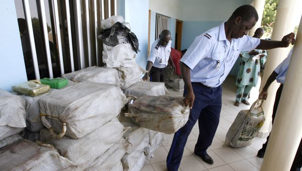 Senegalese police seize drugs - Sputnik International