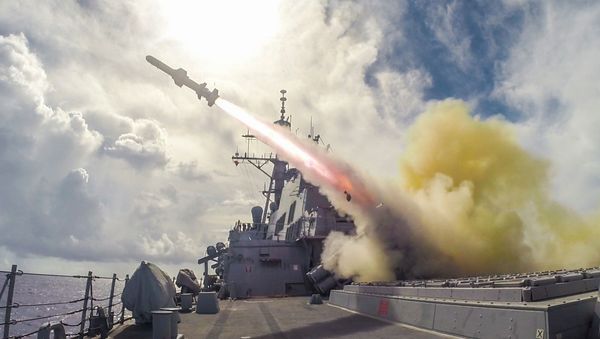 Harpoon missile fired in the waters near Guam - Sputnik International