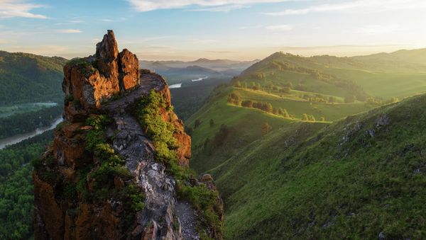 From Dead Lake to Mountain Devil's Finger: Glimpse of Mysterious Russian Region of Altai - Sputnik International