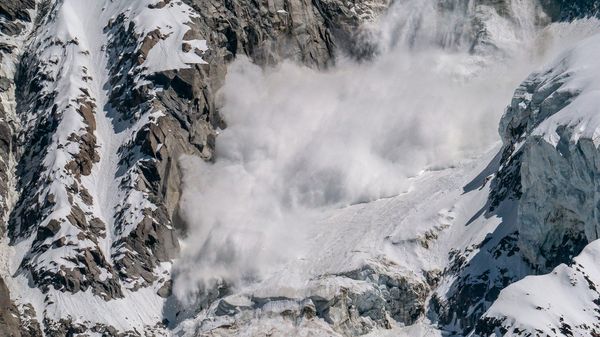 Avalanche - Sputnik International