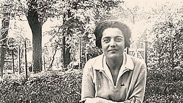 Elizabeth Zarubina - Sputnik International