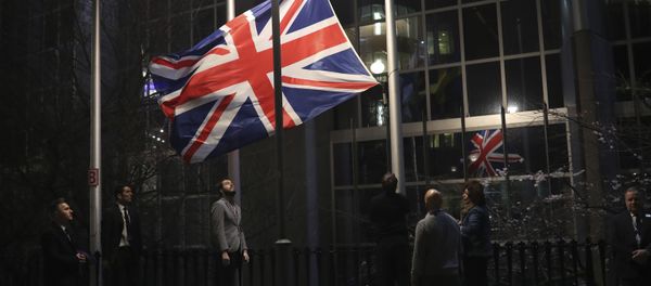 The Union flag is lowered and removed from outside of the European Parliament in Brussels, Friday, Jan. 31, 2020 The Union flag is lowered and removed from outside of the European Parliament in Brussels, Friday, Jan. 31, 2020 - Sputnik International
