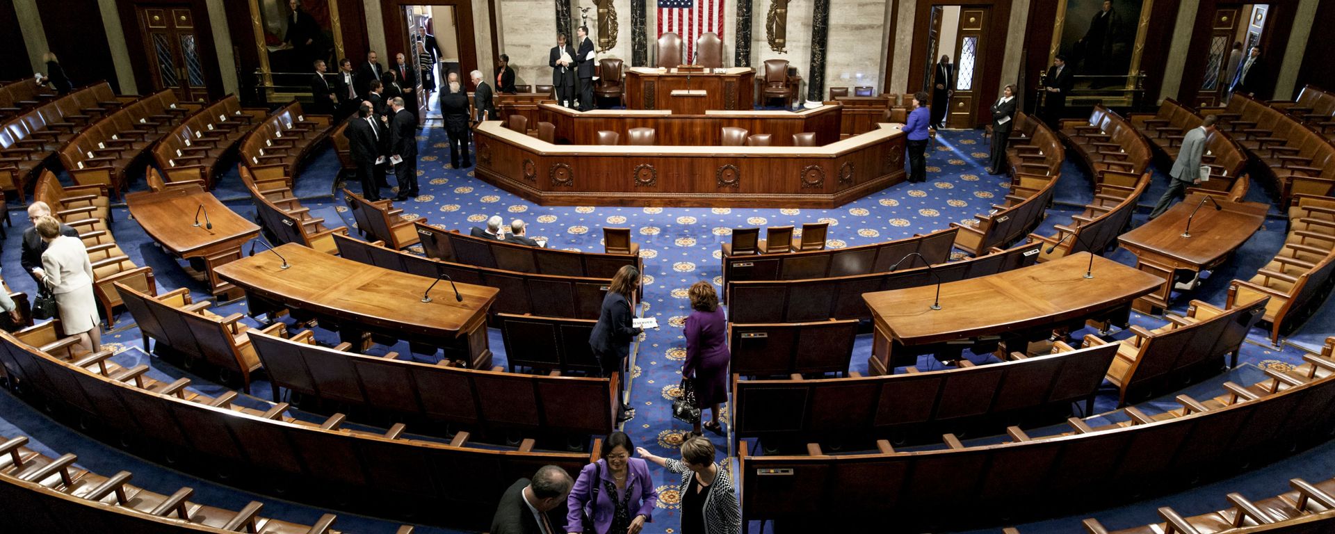 The chamber of the House of Representatives empties following a joint meeting of Congress, at the Capitol in Washington, Thursday, Sept. 18, 2014, with visiting Ukranian President Petro Poroshenko. The House and Senate are wrapping up business and heading to their home states for the weeks leading up to the midterm elections The chamber of the House of Representatives empties following a joint meeting of Congress, at the Capitol in Washington, Thursday, Sept. 18, 2014, with visiting Ukranian President Petro Poroshenko. The House and Senate are wrapping up business and heading to their home states for the weeks leading up to the midterm elections - Sputnik International, 1920, 26.10.2022