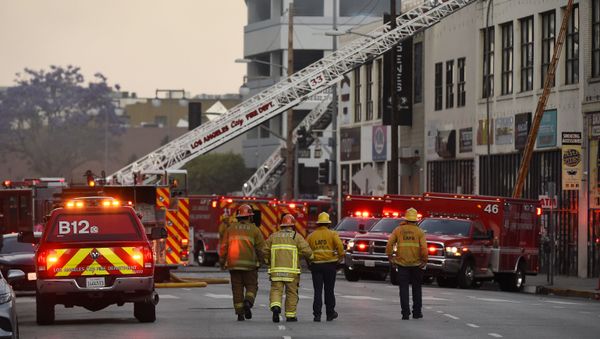 Los Angeles Fire Department firefighters - Sputnik International