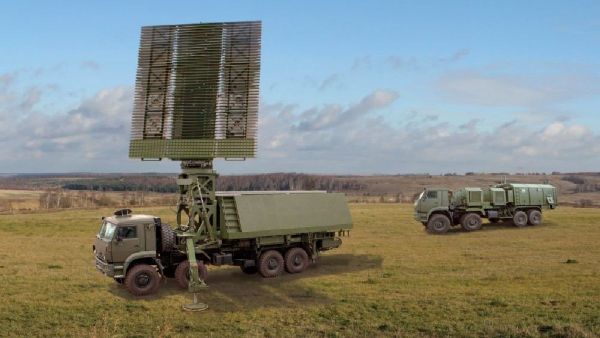 Russian arms exporter Rosoboronexport showcases its newest radar, which can easily detect a wide range of aerial objects, including hypersonic targets - Sputnik International