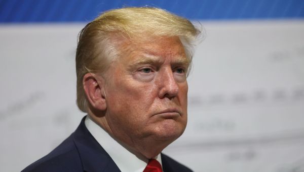 U.S. President Donald Trump pauses in front of a diagram while touring the Ford Rawsonville Components Plant, which is making ventilators and medical supplies, during the coronavirus disease (COVID-19) pandemic in Ypsilanti, Michigan, U.S., May 21, 2020. - Sputnik International
