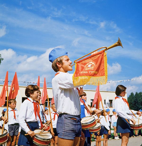 They Were Example to All: Life of Soviet Pioneers in Colour They Were Example to All: Life of Soviet Pioneers in Colour - Sputnik International